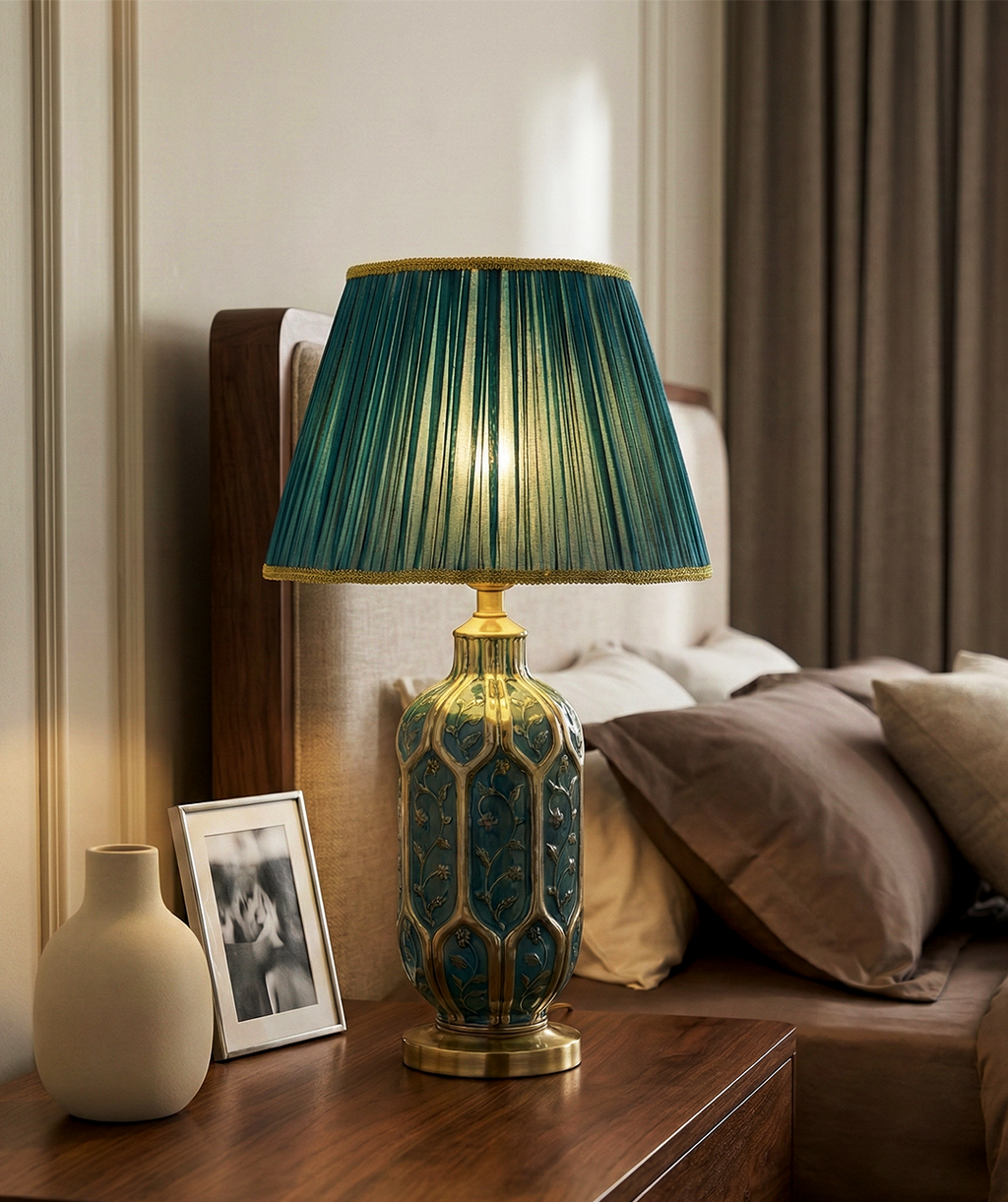 Emerald Decorative Ceramic Lamp
